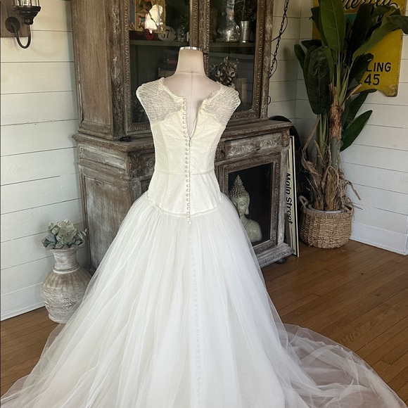 Zac Posen Truly Ivory Lace and Tulle Ballgown WEDDING DRESS NEW 6 - Picture 5 of 9